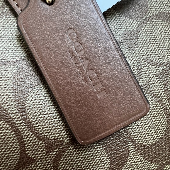 NWT COACH SIGNATURE CITY TOTE HANDBAG SHOULDER BAG - Picture 3 of 9